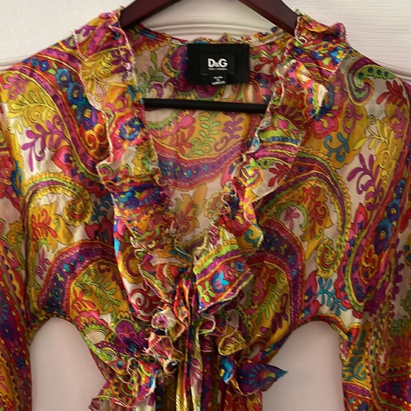 Dolce & Gabbana Paisley 3/4 Sleeve 💯 % Silk Top -Authentic - Picture 4 of 14